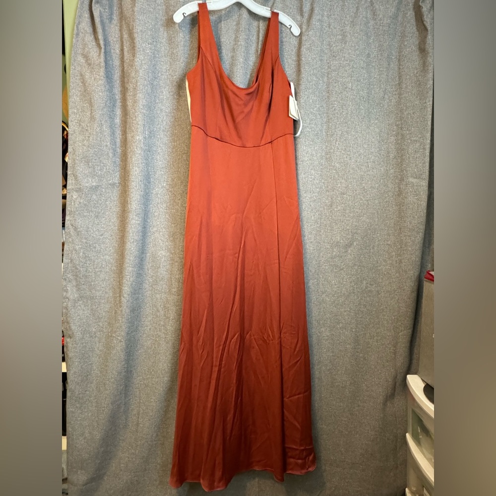 David’s Bridal Bridesmaid dress, WITH POCKETS! 😊 NEVER WORN, NWT